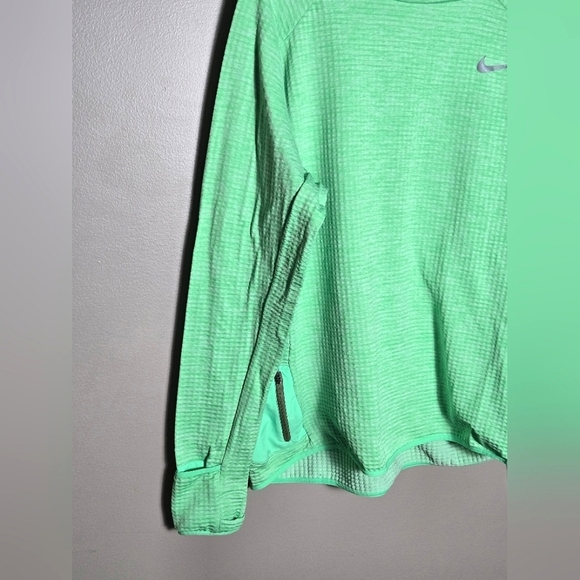 Women's Nike Dri-Fit Running Cowl Neck Long Sleeve Pullover, Size 1X - Picture 3 of 5